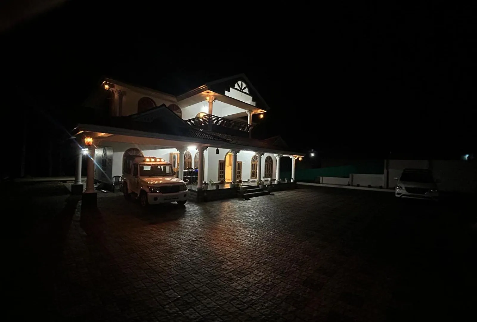 Banjara Hills Munnar Villa