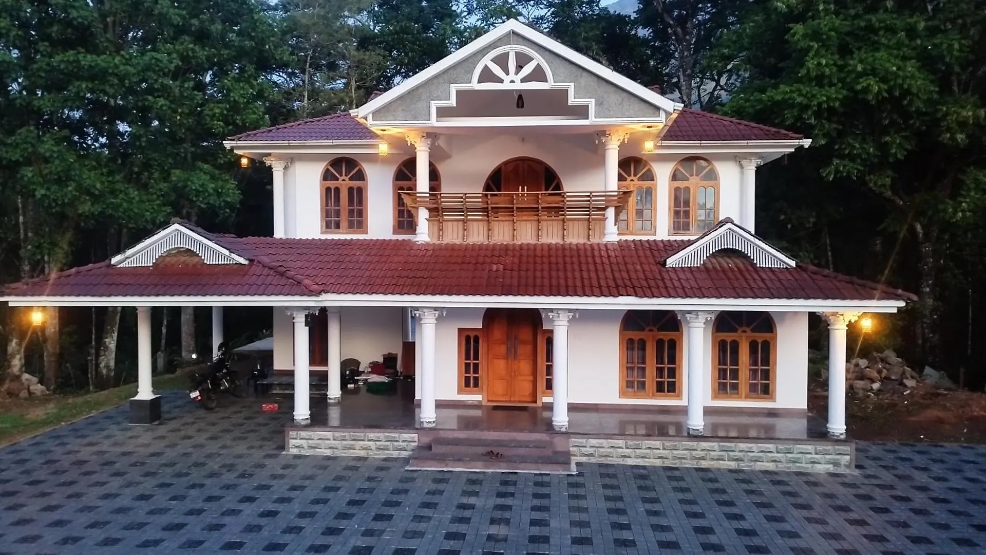 Banjara Hills Munnar Villa